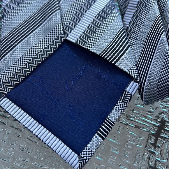 Striped silk tie - Picture 4 of 4
